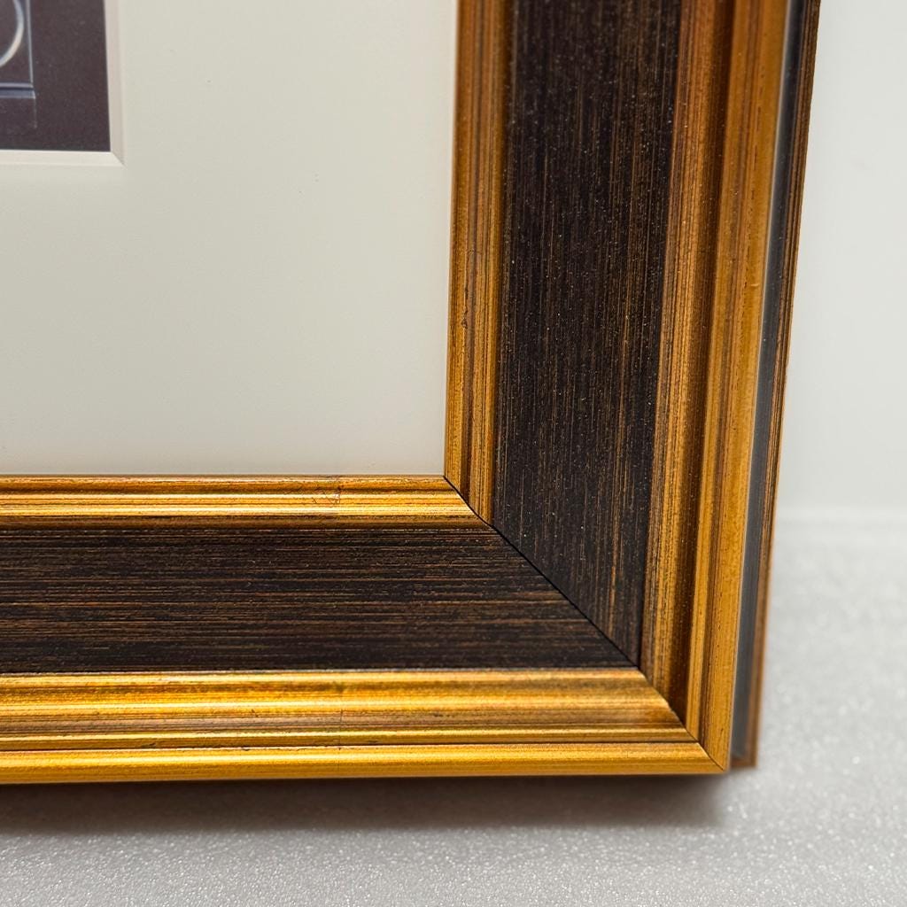 Gilded Noir Frame for Samsung Music Frame